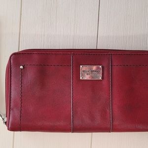 Relic Full Zip Traveler Wallet